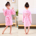 Cartoon Children's Robe Flannel Baby Bathrobe Long Sleeve Hooded Kids Bath Robe Lovely Animal Child Boy Girls Robes Kids Clothes