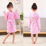 Cartoon Children's Robe Flannel Baby Bathrobe Long Sleeve Hooded Kids Bath Robe Lovely Animal Child Boy Girls Robes Kids Clothes